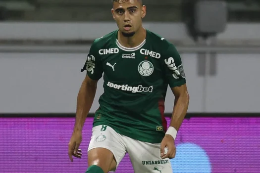 Andreas Pereira tem punição ampliada e perde jogo de ida contra a LDU