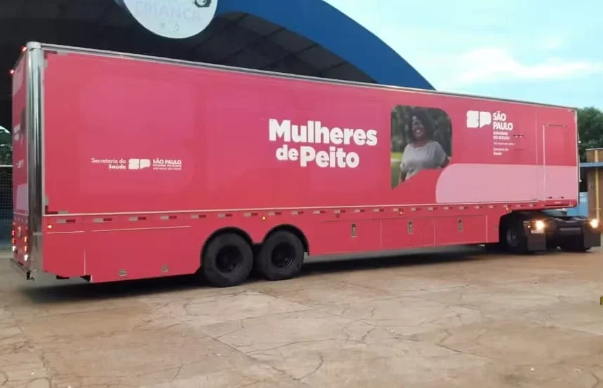 Carretas de Mamografia encerram Outubro Rosa em São Paulo