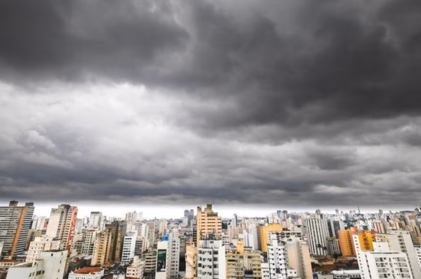 Defesa Civil de SP mantém alerta para ventos fortes
