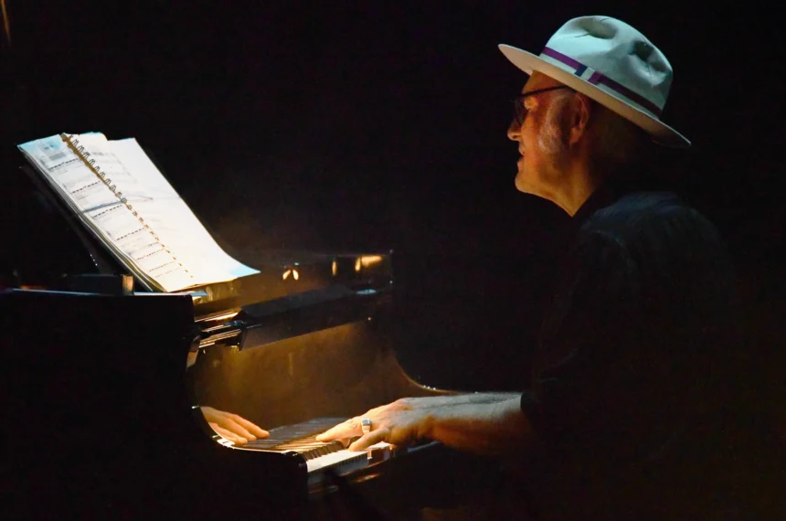  Ludovico Einaudi