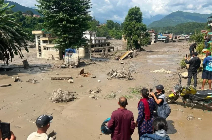Enchentes no Nepal deixam mais de 160 mortos