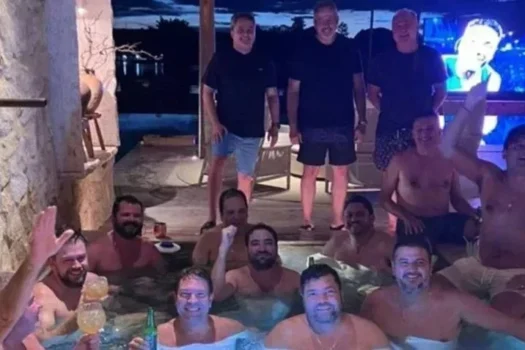 Ramagem justifica foto em piscina com alvo da PF
