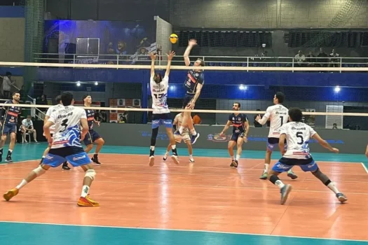 Vôlei Mania Itaquá vence e avança na Superliga C