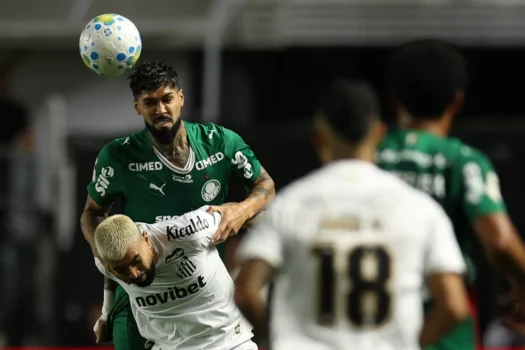 Santos tenta, mas Palmeiras neutraliza, garante 0 a 0 e se classifica na Copa do Brasil