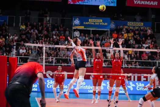 Osasco vence Barueri e confirma liderança no Paulista de Vôlei