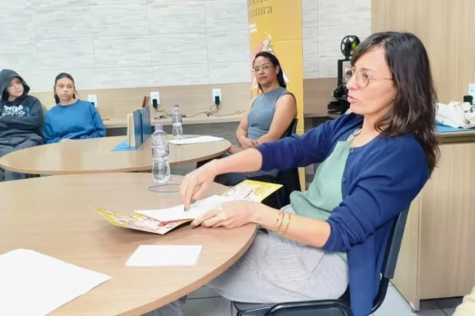 Bruna Beber participa do Viagem Literária em Ribeirão