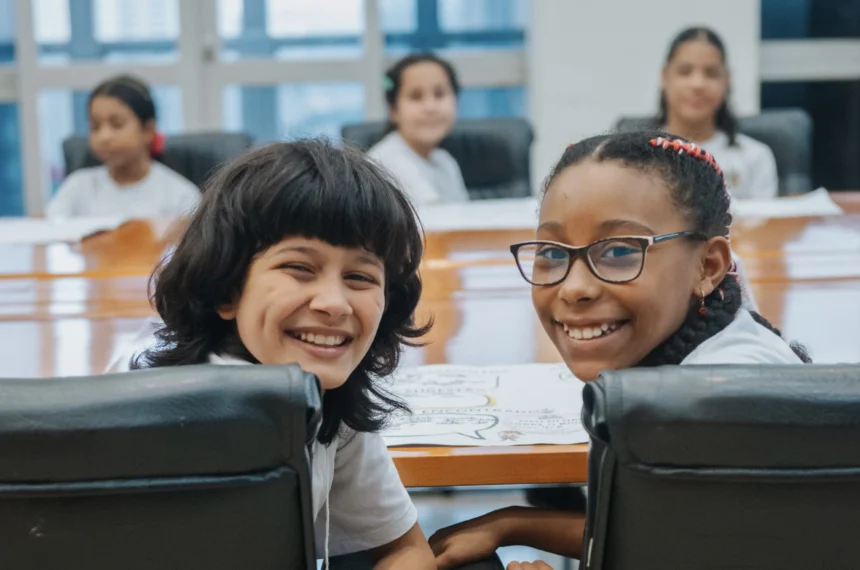 Escolas de São Bernardo levam alunos ao Paço Municipal