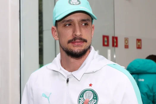 Palmeiras viaja para Quito com dúvidas e suspensos