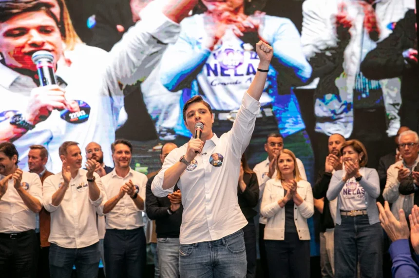 Thiago Auricchio reúne mil pessoas em lançamento de campanha