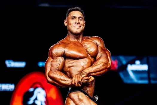 Ramon Dino perde título no Mr. Olympia 2026 e fica em 3º