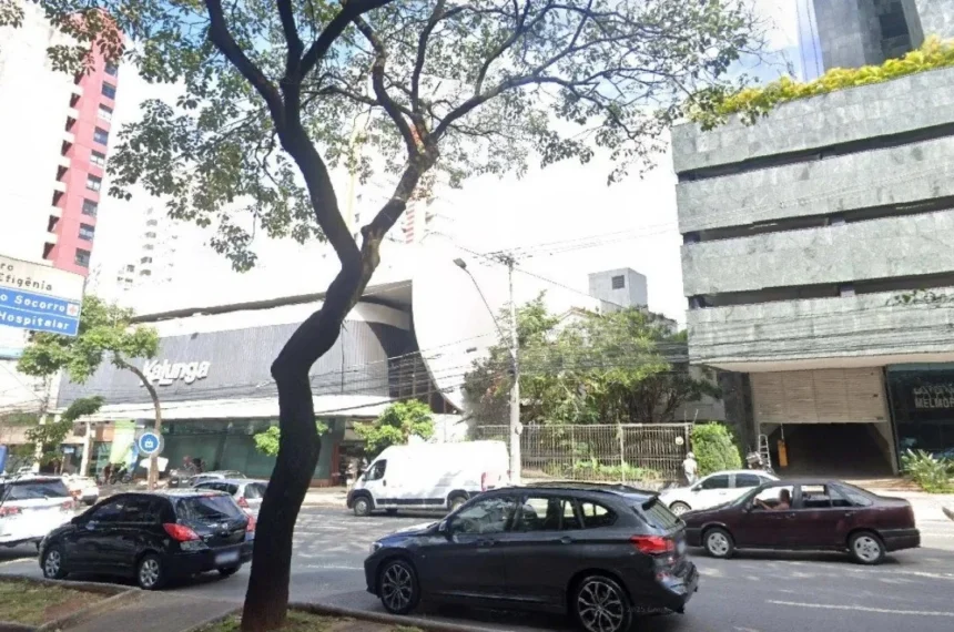 Cleitinho e Patrus Ananias votam em disputa ao governo de MG