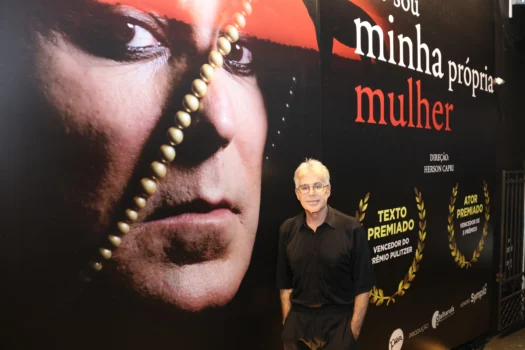 Edwin Luisi estreia &#8216;Eu Sou Minha Própria Mulher&#8217; em SP