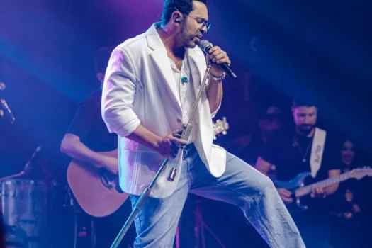 Henrique Casttro faz grande show em São Paulo