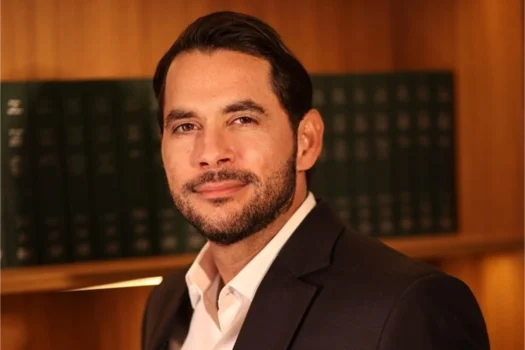 CNJ e PF fazem operação no gabinete de Newton Ramos