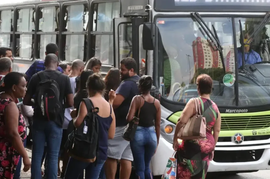 Ônibus - Transporte Coletivo