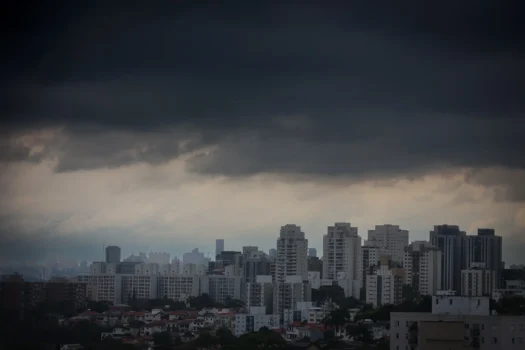 São Paulo tem alerta para temporais e risco de alagamentos