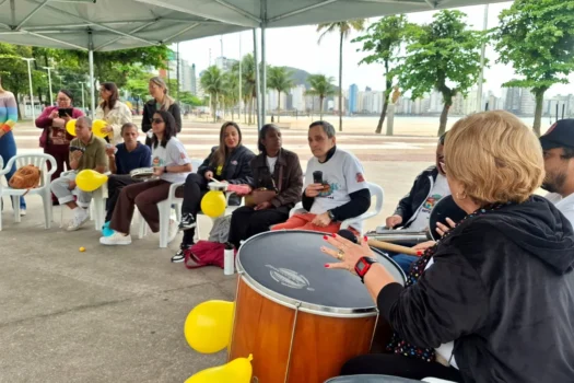 São Vicente reúne usuários dos CAPS no Setembro Amarelo