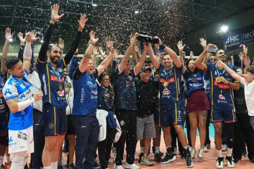 Vôlei Mania Itaquá é campeão invicto da Superliga C masculina