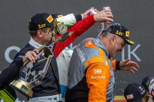 Eurobike Motorsport vence em Brasília e mira título da GT4
