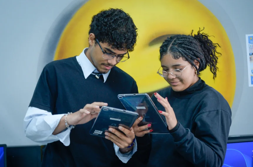 Ensino digital SP investe R$ 150 mi em tablets