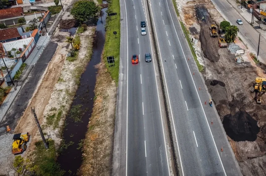Obras na Padre Manoel da Nóbrega mudam tráfego no litoral