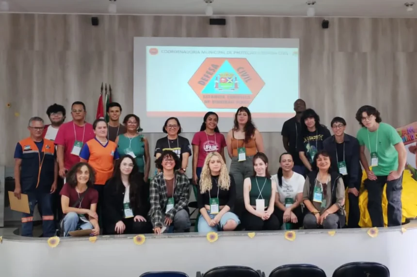 Defesa Civil de Ribeirão Pires recebe alunos da UFABC
