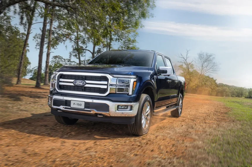 Ford F-150 Lariat - Divulgação