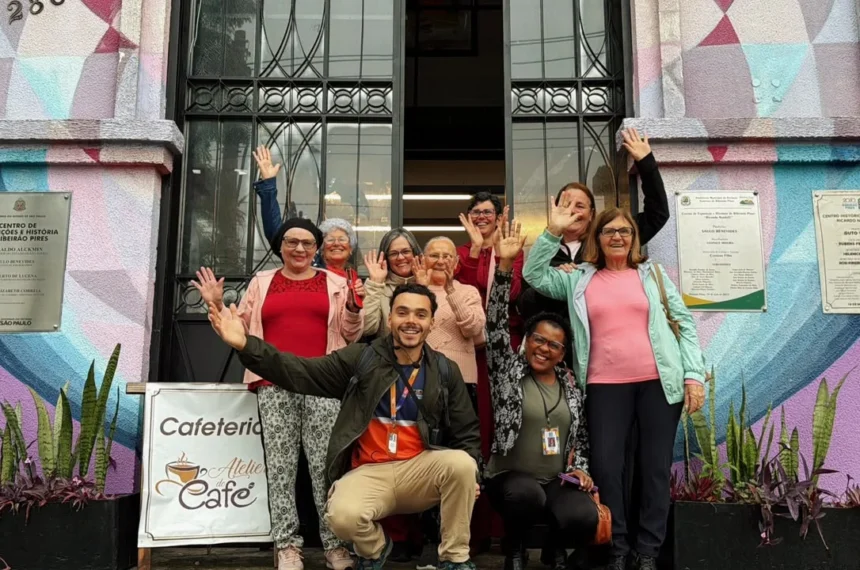 Ribeirão Pires promove atividades culturais com idosos do CRAS IV