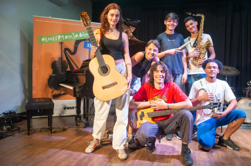 Cursos da EMESP Tom Jobim abrem 1 mil vagas de música