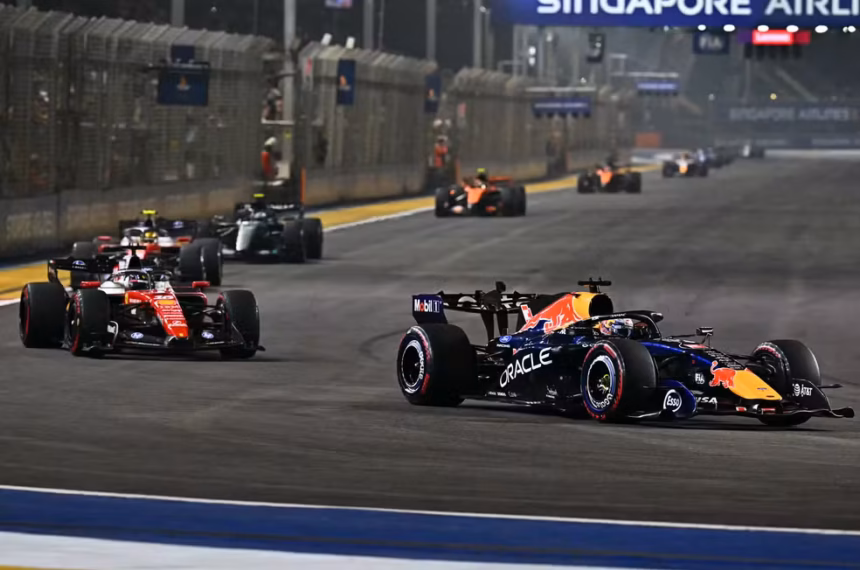 GP de Singapura consagra vitória inédita de Verstappen
