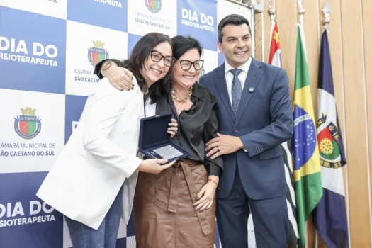 Câmara de São Caetano homenageia fisioterapeutas em sessão
