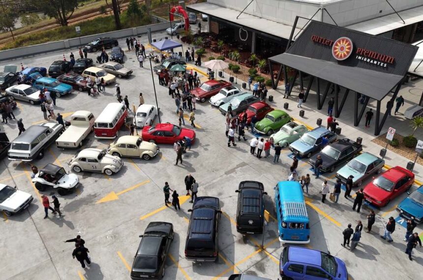 Encontro de Carros Antigos agita São Bernardo