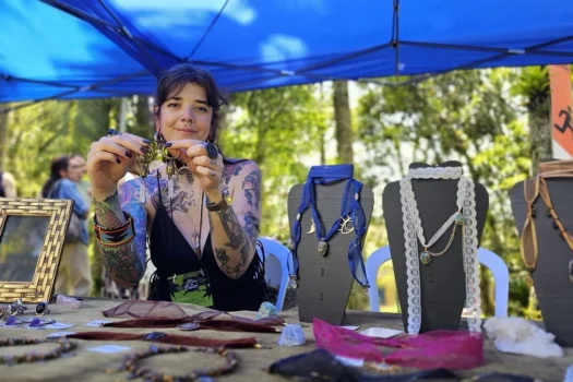 Casa da Bruxa reúne arte e veganismo em Ribeirão Pires
