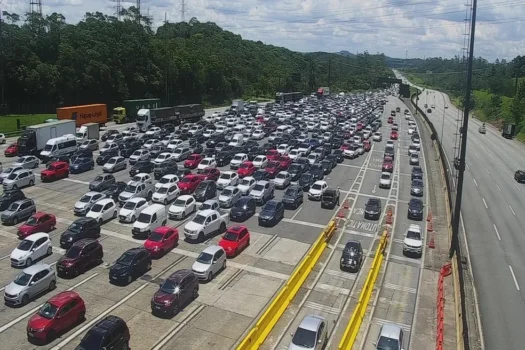 Ecovias Imigrantes estima 314 mil veículos no feriado