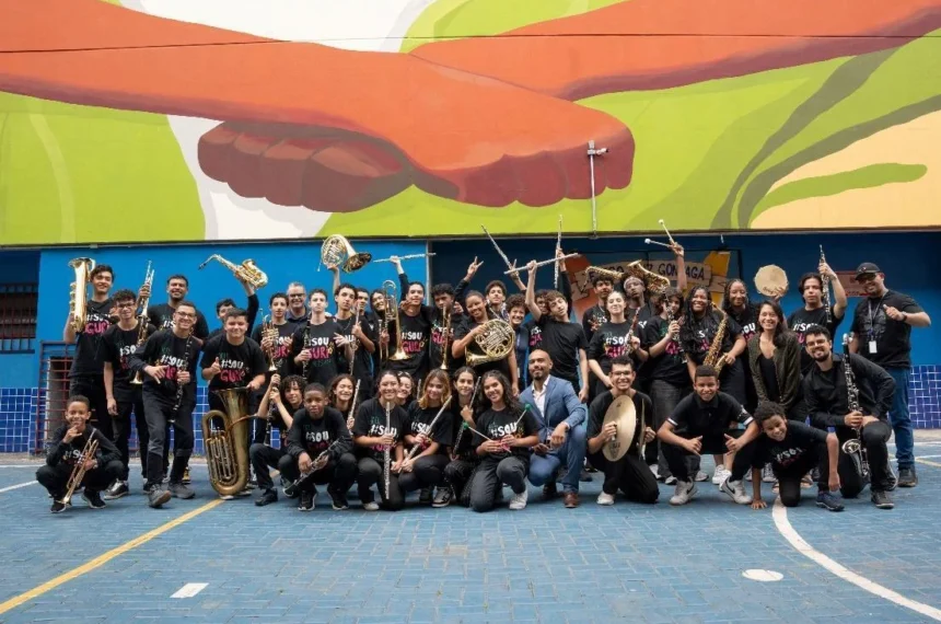Banda Sinfônica do GURI faz concerto gratuito em Rio Grande da Serra