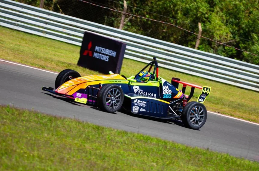 Lélio Assumpção reassumiu a liderança do campeonato (Divulgação / Breno Graniero)