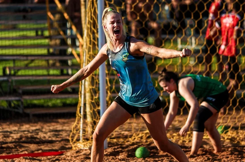 Patricia Scheppa conquista título brasileiro no handebol de praia