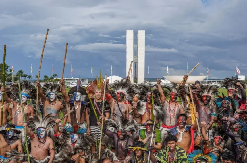 Povos Indígenas - Brasil - Voto - Urna